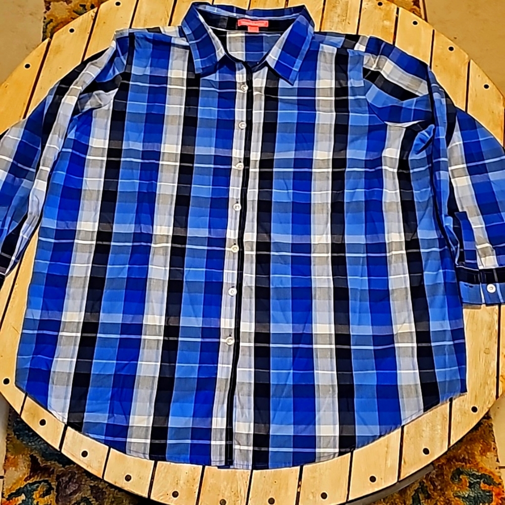 💥4 for $25💥Women's 1x long sleeve Plaid Button Down